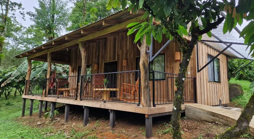 Finca Amistad Cacao Lodge - Image 1