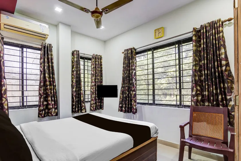 Hotel O Mission Hospital Durgapur Formerly Relax Guest House - Image 1