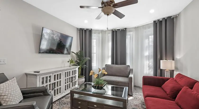 Roslindale village condos - Image 1