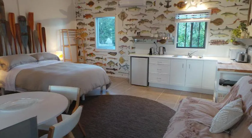 MrandMrs Fish Cabins - Image 1