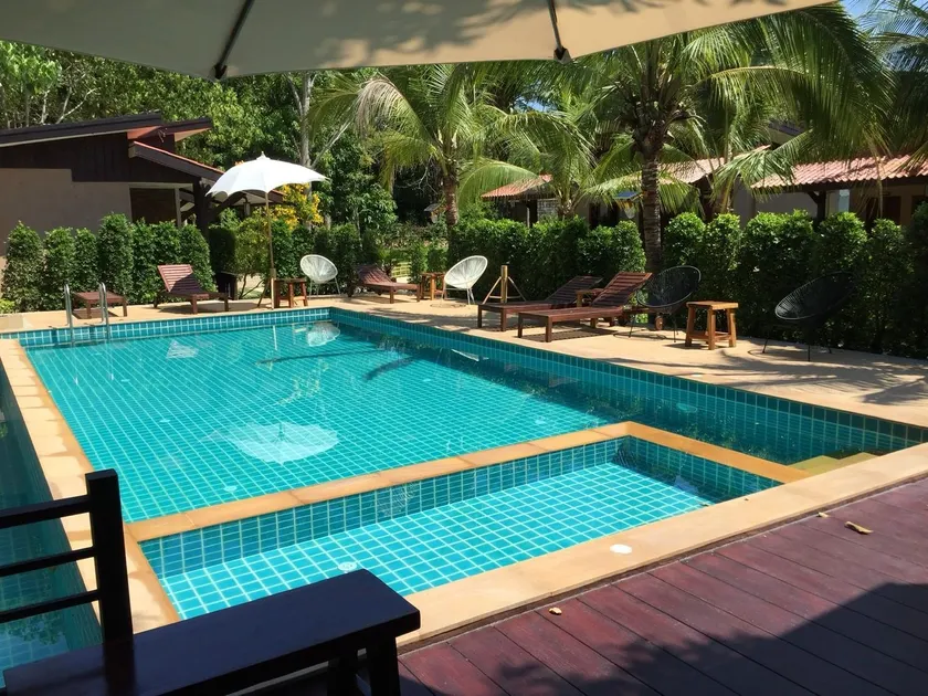 Baan Suan Rim Klong Resort - Image 1