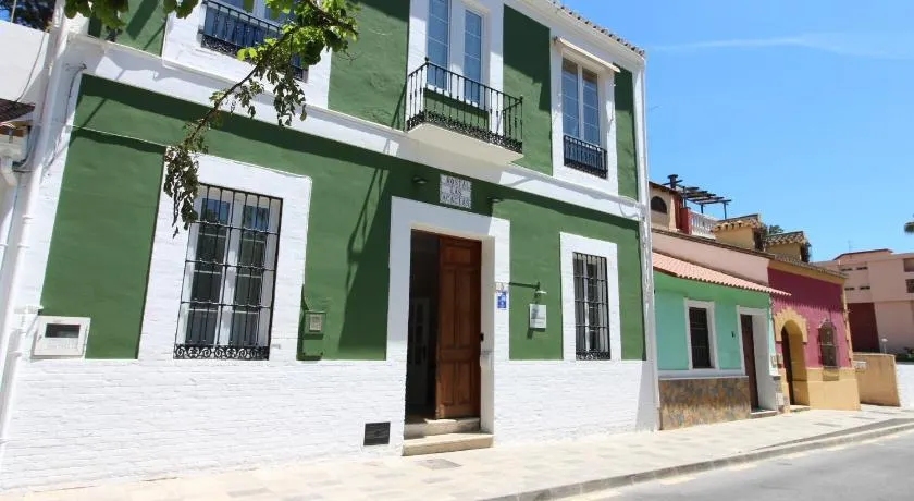 Hostal Las Acacias - Image 1