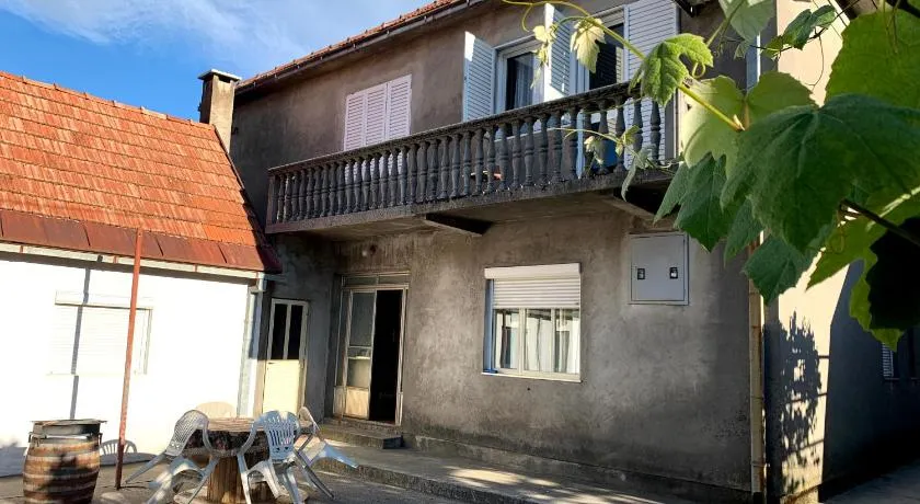 Hostel Holiday Cetinje - Image 1