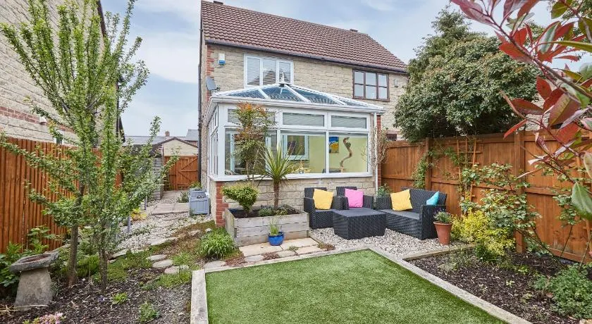 Host & Stay - Garden Cottage - Image 1