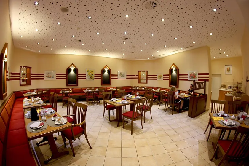 City Hotel Hannover - Image 1