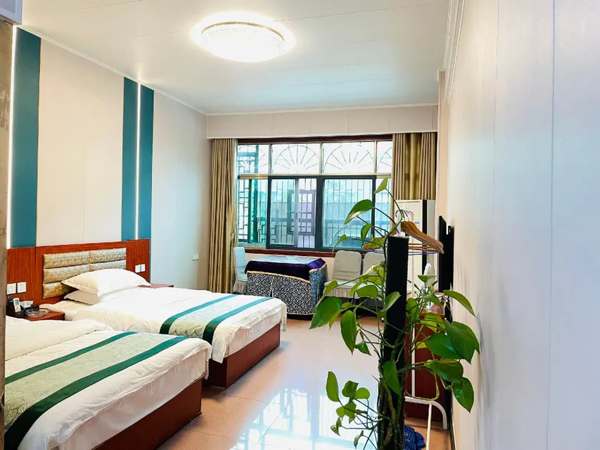 Tangquan Hotel - Image 1