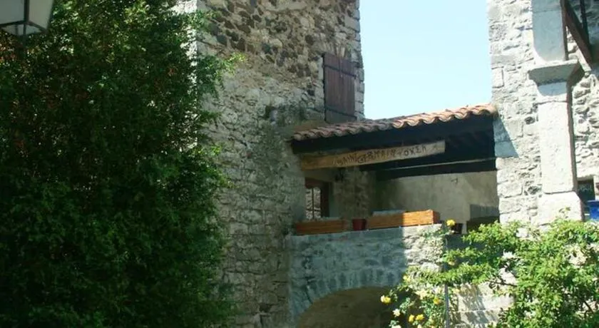 Maison de charme à Saint Germain avec vue sur la montagne - Image 1