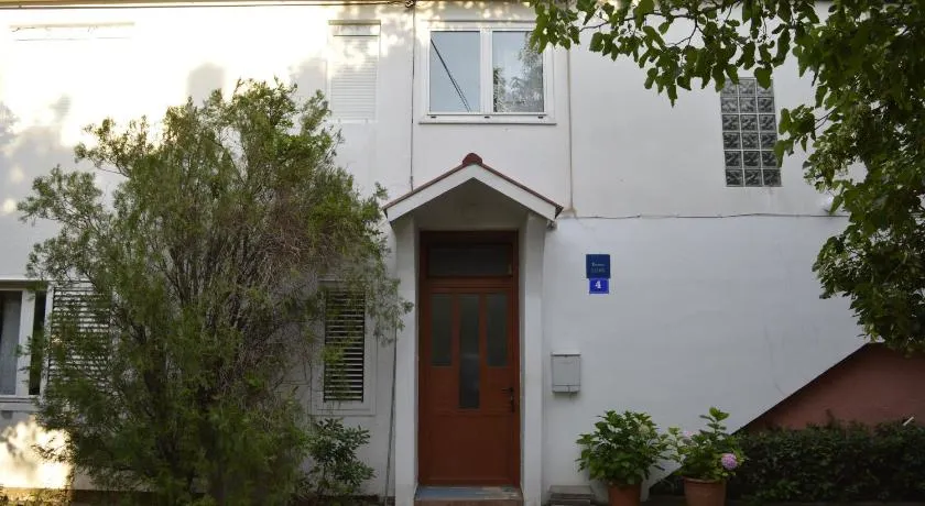 Apartmani Ivanka - Image 1