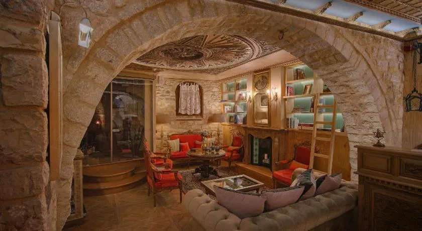 KAMARES Historic Boutique Hotel & Spa - Image 1