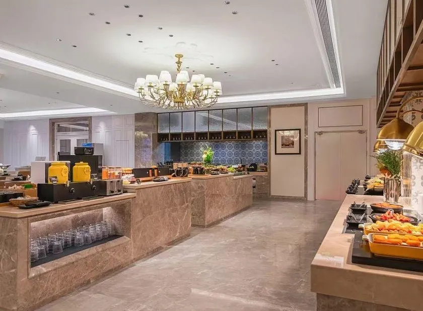 Vienna International Hotel (Wanbang Branch, Yingbin Avenue, Zhecheng, Shangqiu) - Image 1