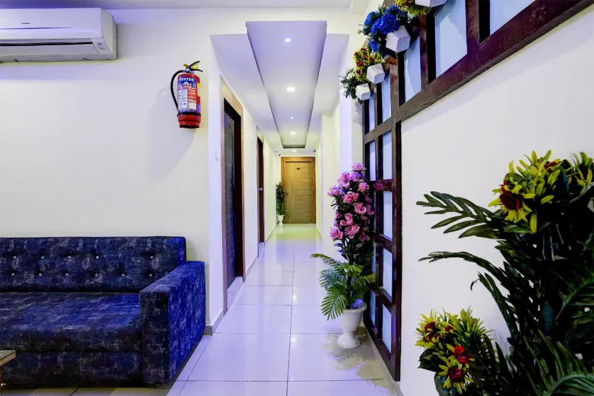 Hotel O RR Hotel - Image 1