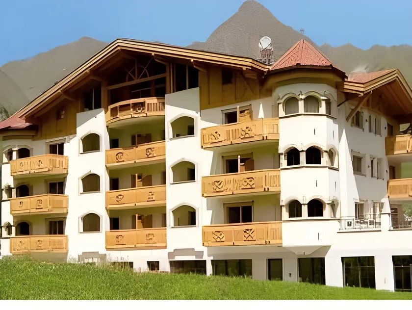Chasa Castello relax & spa - Image 1