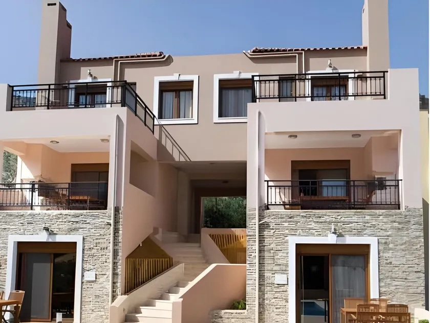 Pantheon Villas & Suites  - Image 1