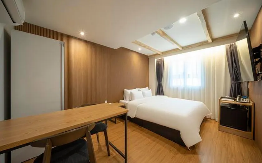 Changwon Sangnamdong Hotel T.T - Image 1