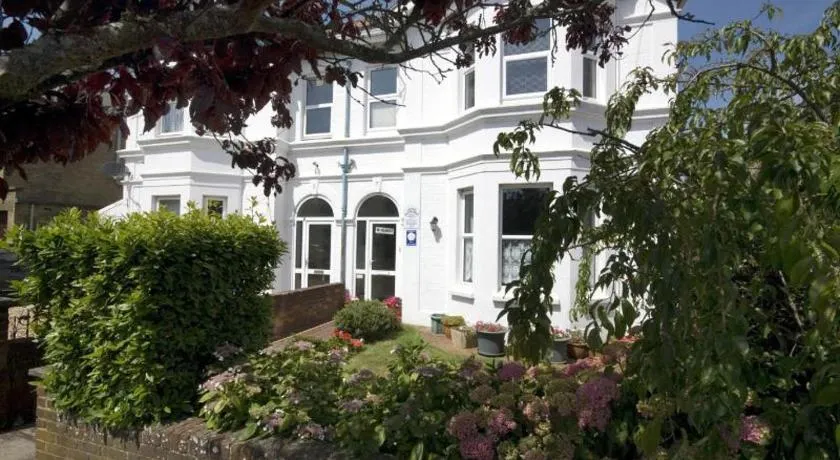 Little Parklands - Image 1