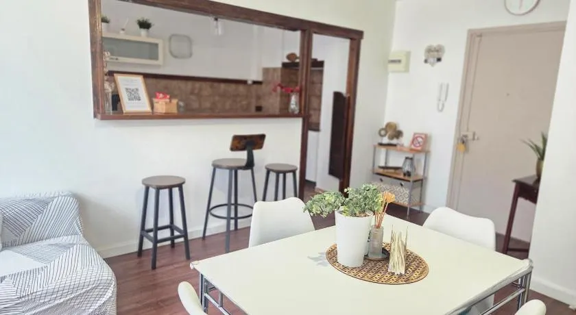 Séjour cosy près de Paris T3 cuisine ouverte et bar - Image 1