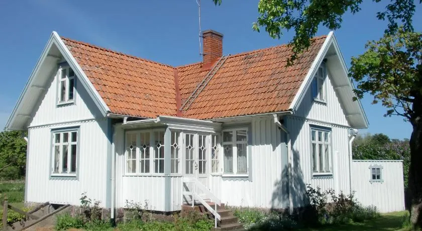 Bond-Gården - Image 1