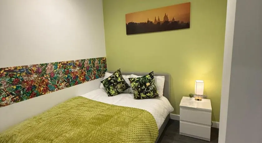 Oasis Urban retreat- Regent Street - Image 1