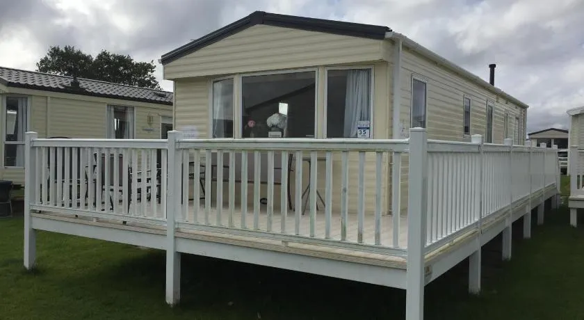 Boquhanran Caravan, Whitley Bay - Image 1