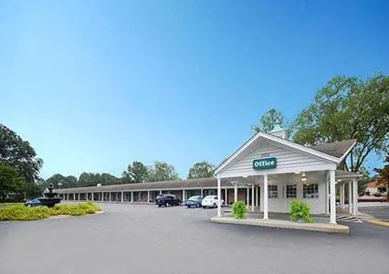 Ambassador Inn - Image 1