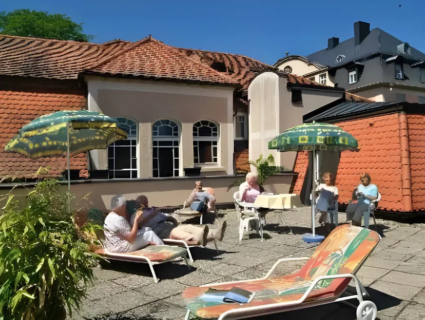 Villa Thea Hotel am Rosengarten - Image 1