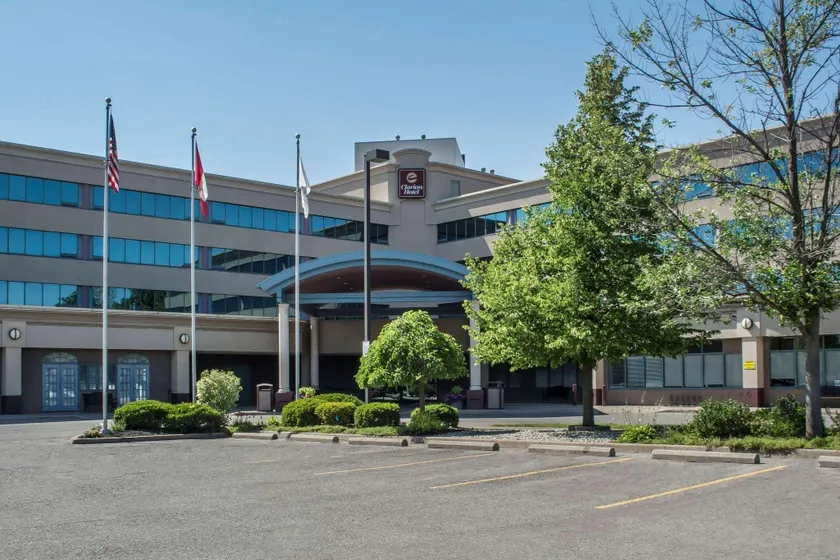 Clarion Hotel & Conference Centre - Image 1