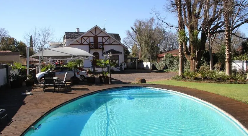 The Oak Potch Guesthouse - Image 1