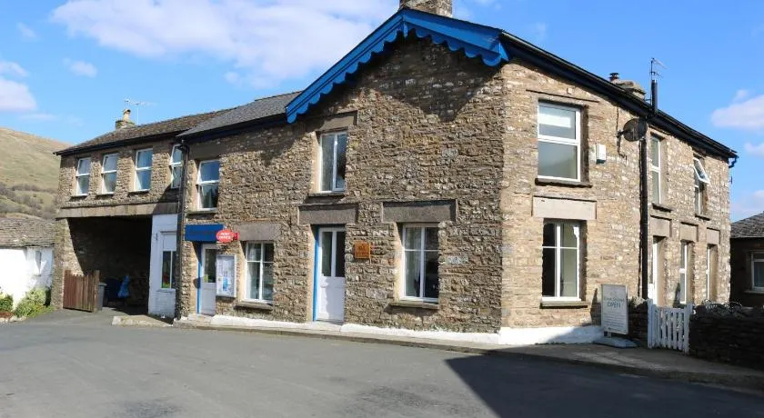 Dent Stores B&B - Image 1
