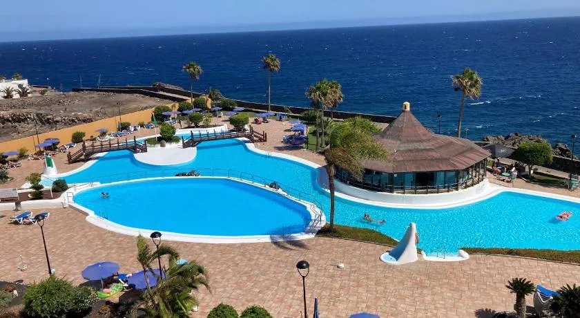 Apartamentos Rocas del Mar - Image 1