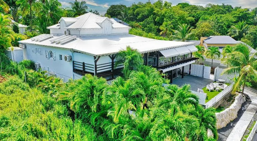 Green Lord Domaine - Lodges intimistes & Table gastronomique Le Gild's - Image 1