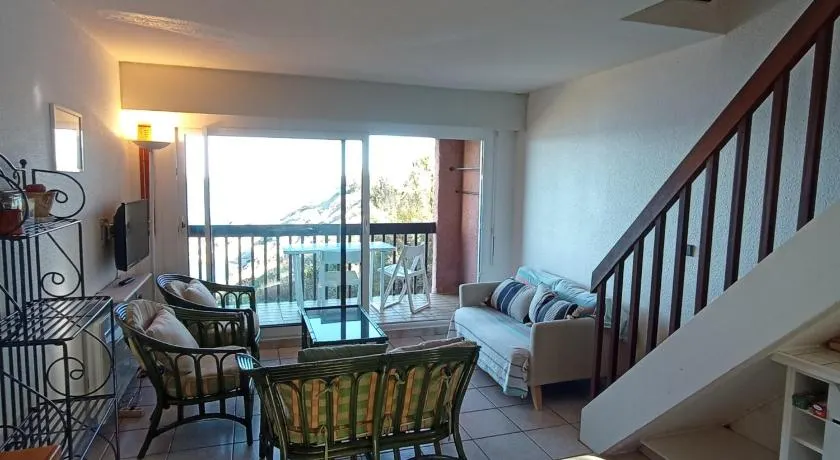 6OLI142 Appartement T3 duplex vue mer - Image 1