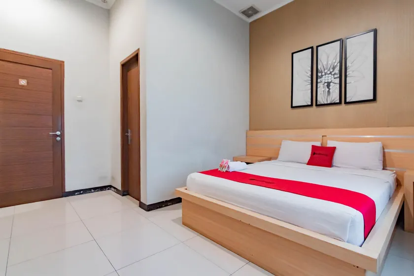 RedDoorz near Lembang Park & Zoo 2 - Image 1