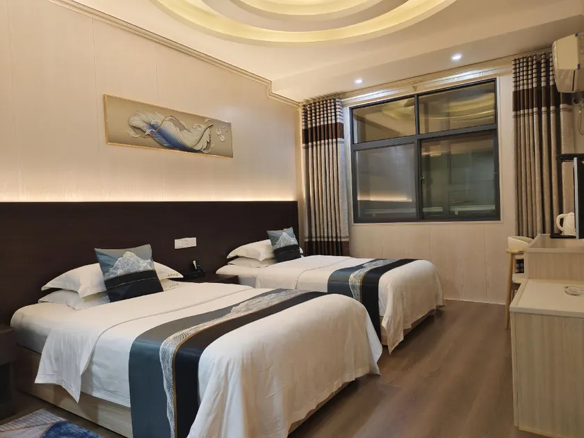 Lecheng Hotel (Zigui Qu Yuan's Hometown Branch) - Image 1