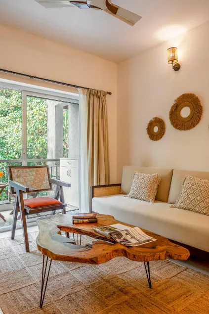 Casa Miri | Elegant 2 BHK with Pool in Siolim - Image 1