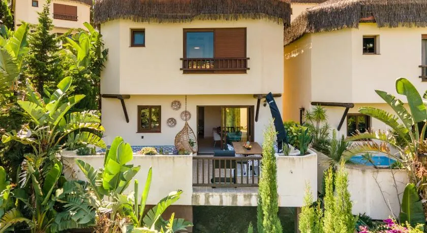Villa close to the beach. - Image 1