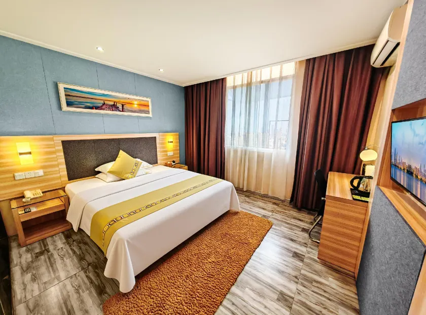 Jungle Express Hotel - Image 1