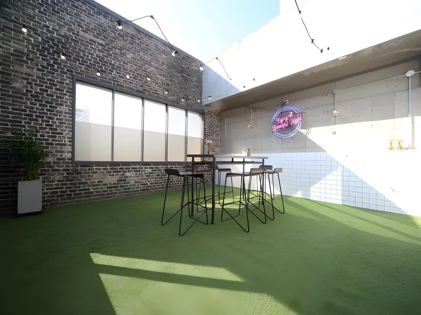 ACT HOTEL URBAN - Image 1
