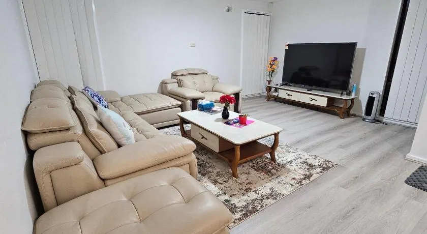 Campbelltown Family Retreat 3-Bedroom Home - Image 1