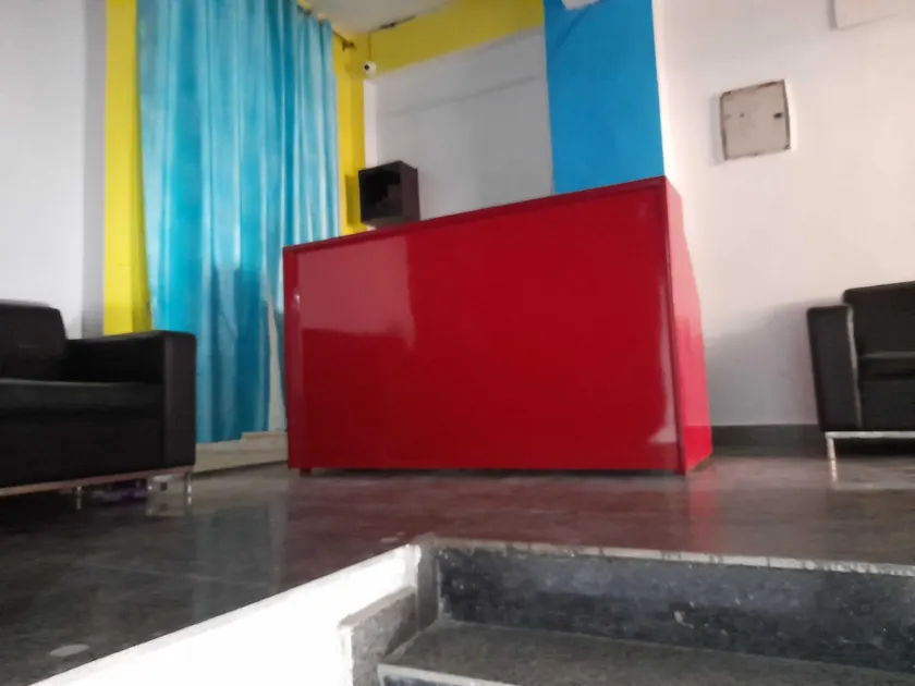 Hotel O Wamson - Image 1