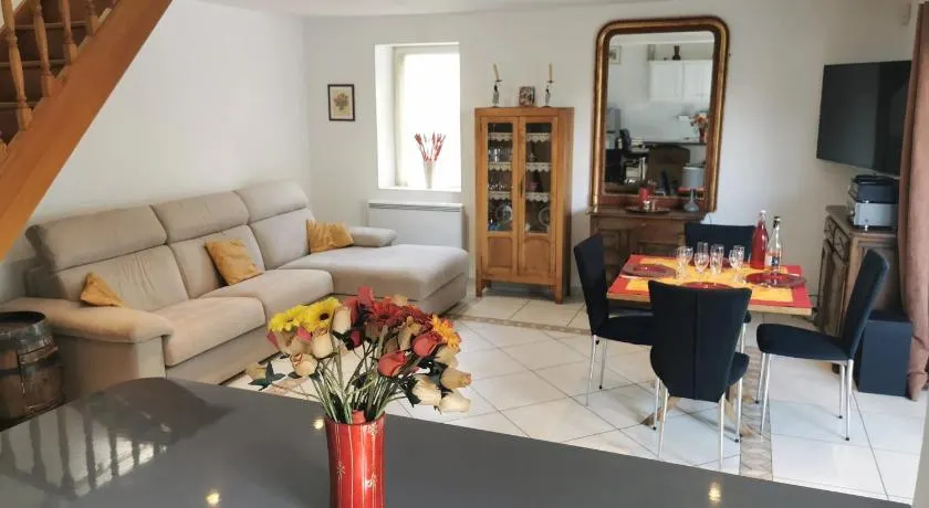 Maison Jardin+Jacuzzi l'été, plage à 1 km - Image 1