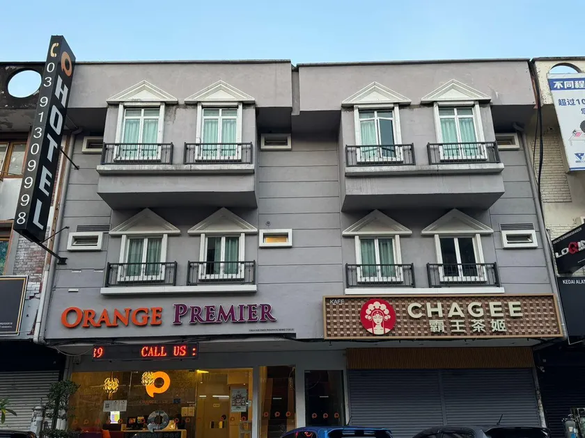 Orange Premier Hotel Taman Segar - Image 1