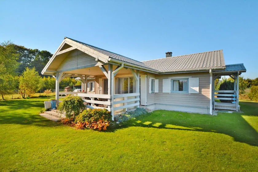 Comfortable holiday home with a private garden - Image 1