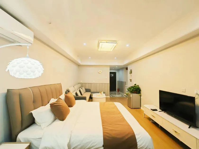 Lazy Gaming Cinema Hotel (Dezhou Wanda Plaza Branch) - Image 1