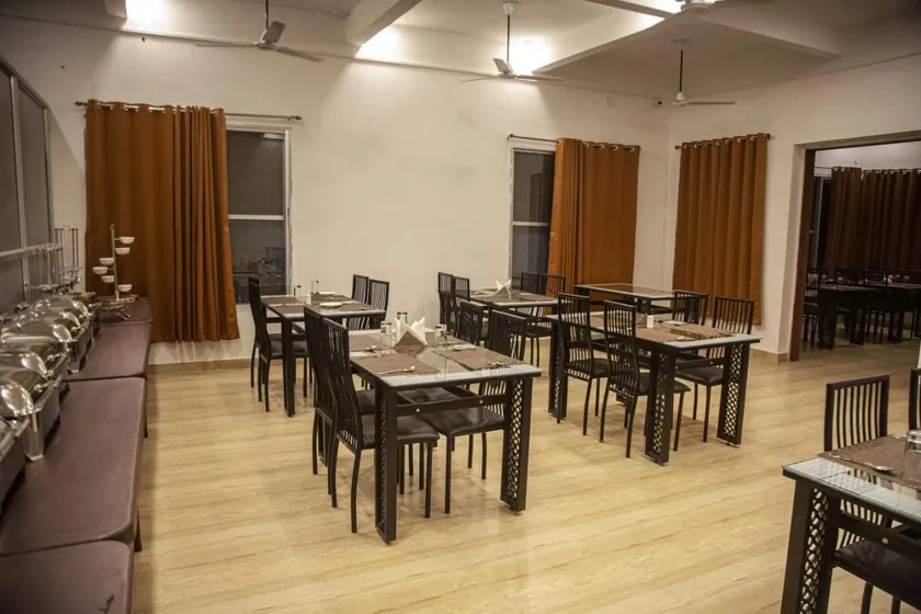 Ramsai tea & wildlife Resort - Image 1