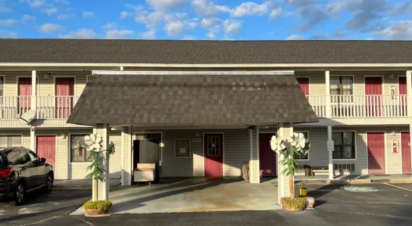 magnolia inn - Image 1