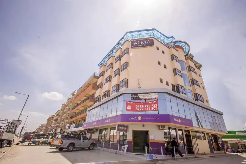 Alma Hotel - Image 1