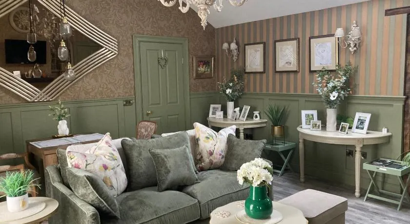 Ballybur Lodge Mews 1 - Image 1