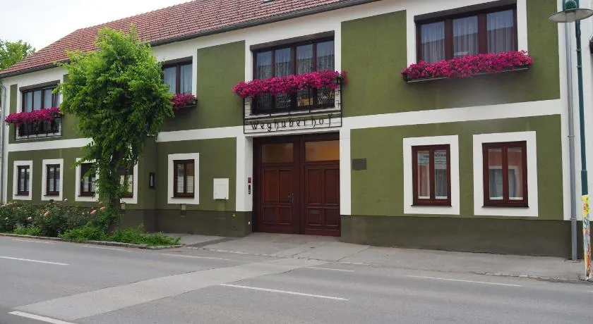 Weghuberhof Ferienwohnungen - Image 1