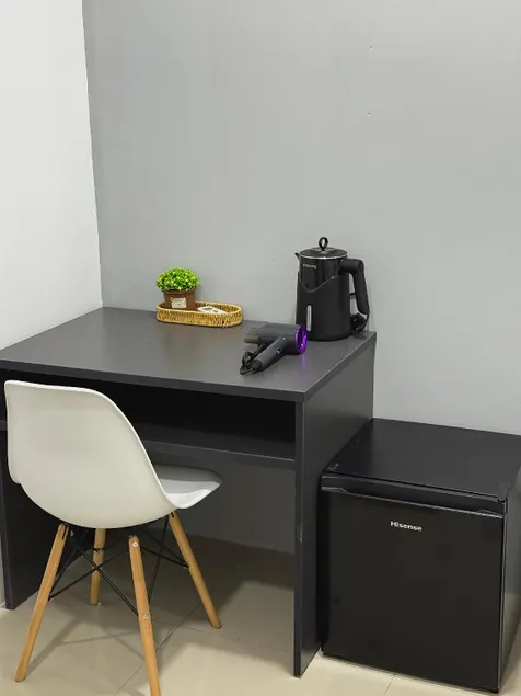 Modern & Cozy Home Stay - Image 1