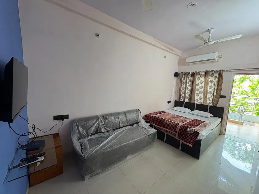 Hotel Gokul - Image 1